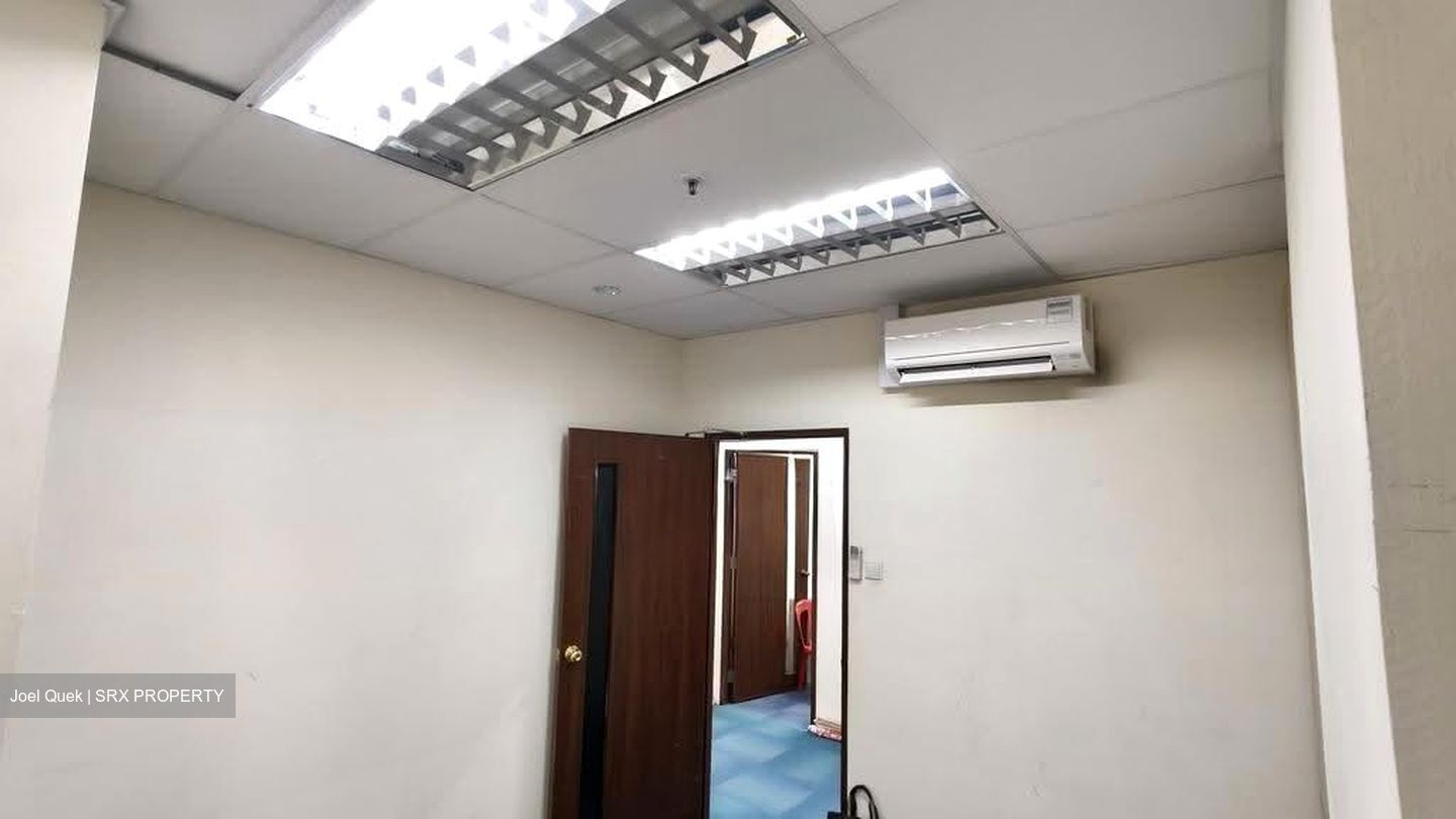 A'posh Bizhub (D27), Factory #610992391